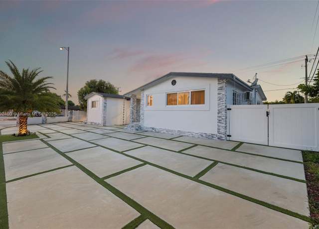 Property at 8631 SW 16th Ter, Miami, FL 33155, 4 beds, 3 baths
