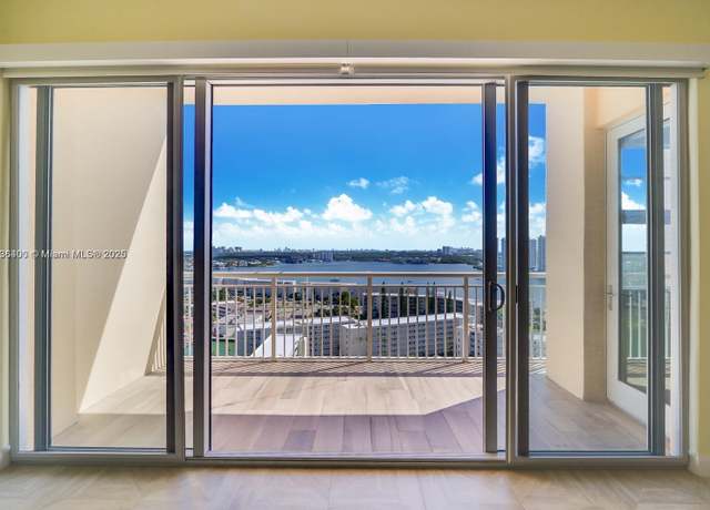 Property at 18031 Biscayne Blvd Ph 01, Aventura, FL 33160, 2 beds, 2 baths