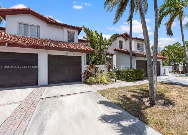 Property at 20912 SW 81st Pl, Cutler Bay, FL 33189, 3 beds, 2.5 baths