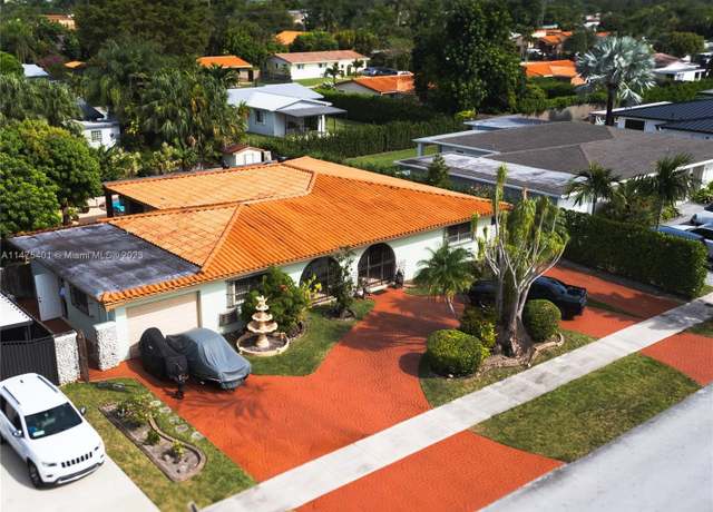 Property at 9601 SW 66th St, Miami, FL 33173, 4 beds, 4 baths
