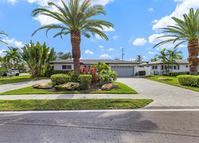 Property at 2964 NE 36th St, Lighthouse Point, FL 33064, 3 beds, 2 baths