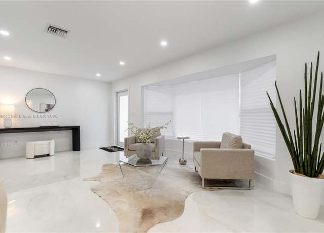 Property at 2964 NE 36th St, Lighthouse Point, FL 33064, 3 beds, 2 baths