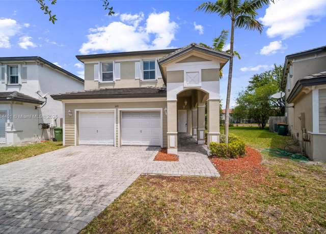 Property at 3691 NE 4th St, Homestead, FL 33033, 3 beds, 2 baths