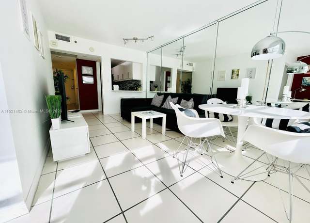 Property at 100 Lincoln Rd #1105, Miami Beach, FL 33139, 1 bed, 1 bath
