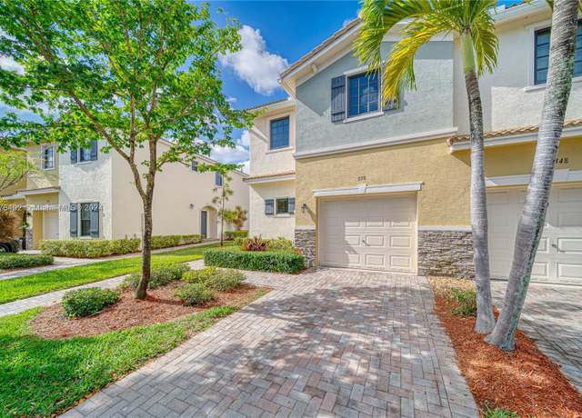 Property at 350 NE 194th Ter #350, Miami, FL 33179, 3 beds, 2.5 baths