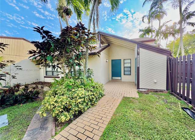 Property at 11256 SW 116th Ln #11256, Miami, FL 33176, 3 beds, 2 baths