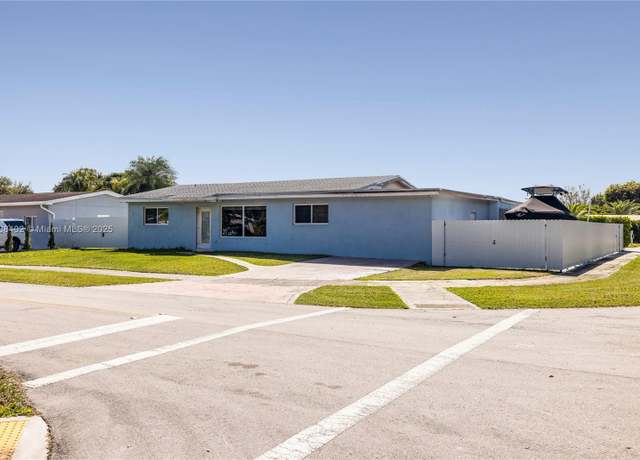 Property at 19820 Kingston Dr, Cutler Bay, FL 33157, 4 beds, 3 baths