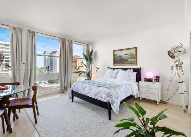 Property at 700 Biltmore Way #615, Coral Gables, FL 33134, 1 bath