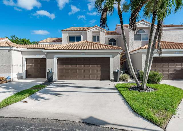 Property at 10412 Plaza Centro, Boca Raton, FL 33498, 3 beds, 2.5 baths