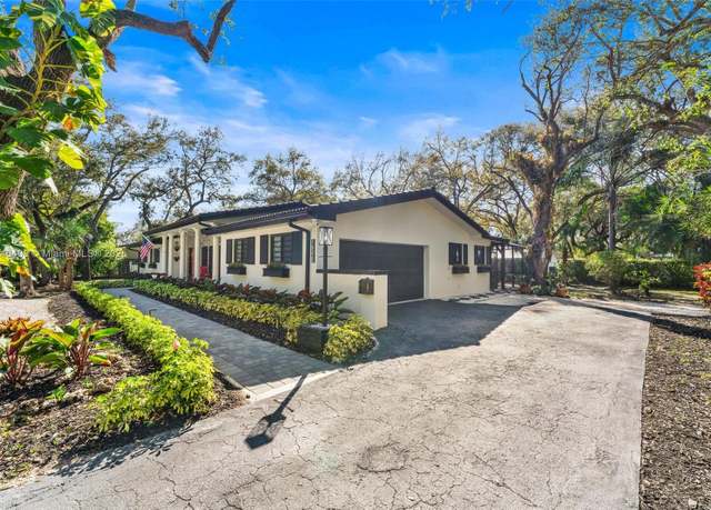 Property at 16520 SW 80th Ave, Palmetto Bay, FL 33157, 3 beds, 2 baths