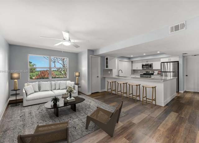 Property at 18901 SW 288th St, Homestead, FL 33030, 5 beds, 2.5 baths
