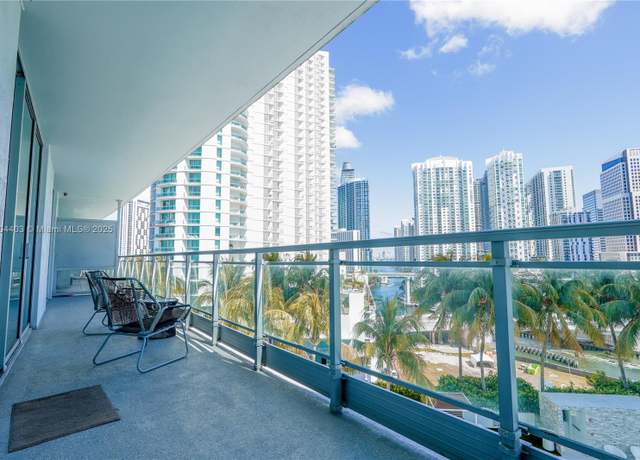 Property at 90 SW 3rd St #1401, Miami, FL 33130, 2 beds, 2 baths