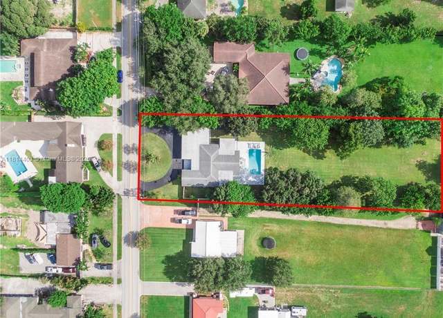 Property at 224 E Acre Dr, Plantation, FL 33317, 5 beds, 3 baths