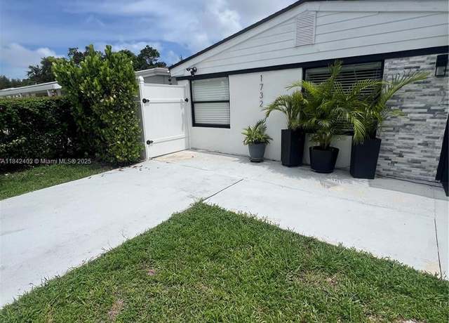 Property at 1732 NE 175th St, North Miami Beach, FL 33162, 2 beds, 1 bath