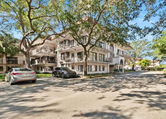 Property at 4705 SW 62nd Ave #103, Davie, FL 33314, 2 beds, 2 baths