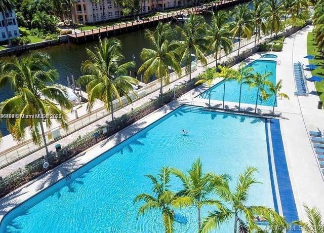 Property at 2950 NE 188th St #441, Aventura, FL 33180, 1 bed, 2 baths