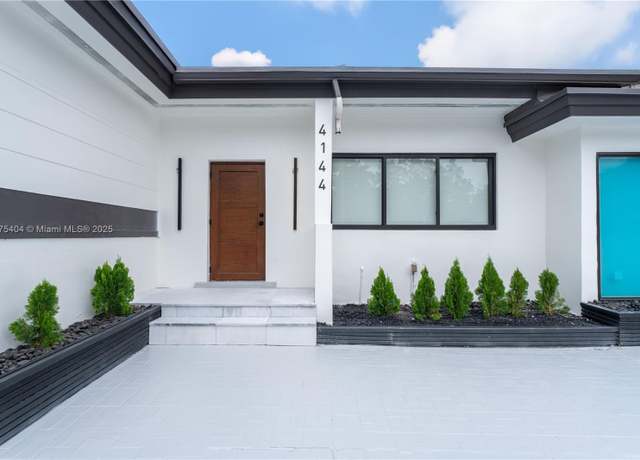 Property at 4144 Alton Rd, Miami Beach, FL 33140, 3 beds, 2 baths