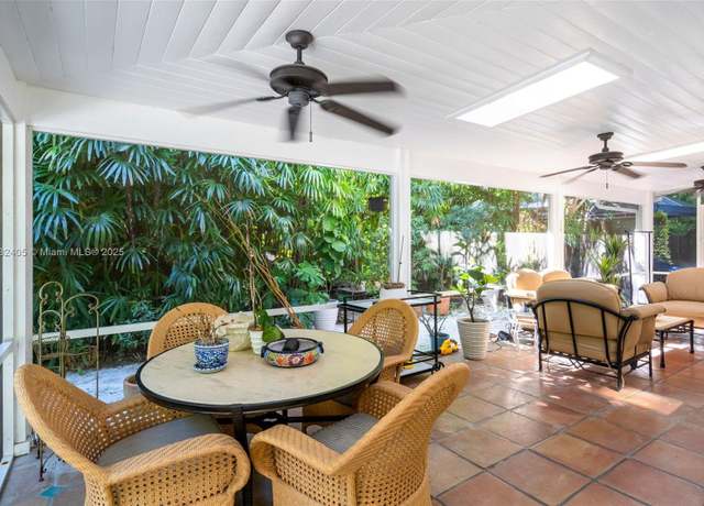 Property at 3613 Royal Palm Ave, Coconut Grove, FL 33133, 6 beds, 5.5 baths