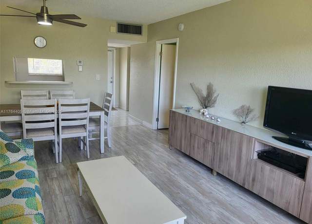 Property at 4701 NW 34th St #611, Lauderdale Lakes, FL 33319, 1 bed, 1 bath