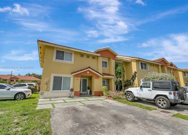 Property at 5261 NW 190th St, Miami Gardens, FL 33055, 3 beds, 2.5 baths