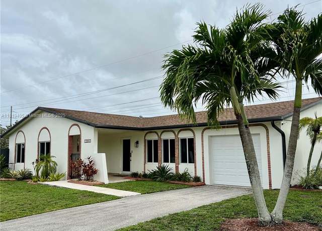 Property at 12900 SW 85th St, Miami, FL 33183, 4 beds, 2 baths