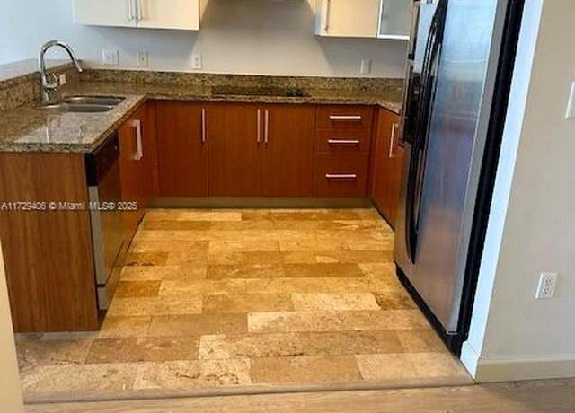 Property at 170 SE 14th St #3007, Miami, FL 33131, 1 bed, 1 bath