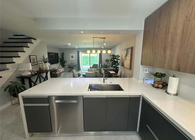 Property at 8443 SW 137th Ave #8443, Miami, FL 33183, 2 beds, 2.5 baths