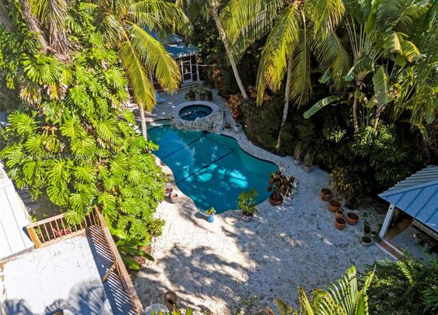 Property at 3613 Royal Palm Ave, Coconut Grove, FL 33133