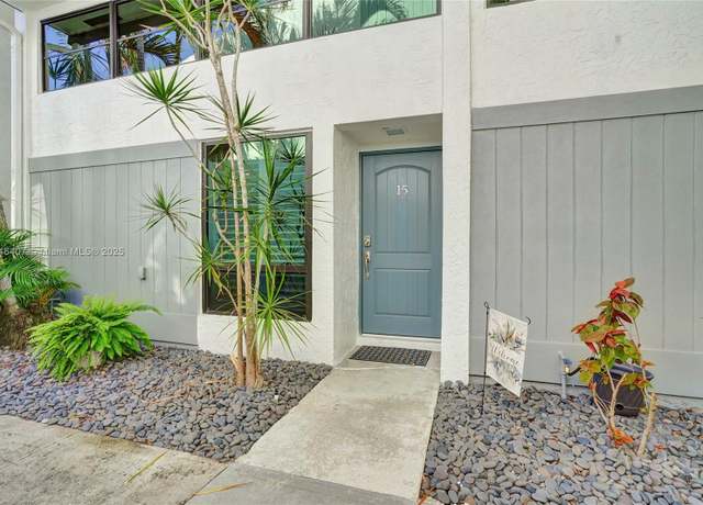 Property at 3900 NE 18th Ave Unit 15C, Oakland Park, FL 33334, 2 beds, 2.5 baths
