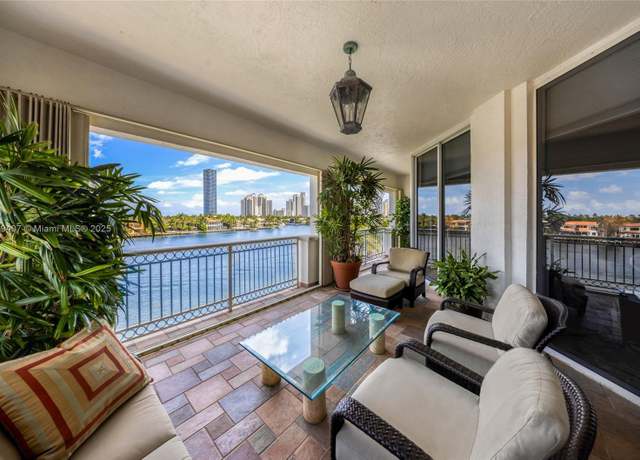 Property at 19925 NE 39th Pl #402, Aventura, FL 33180, 3 beds, 4 baths