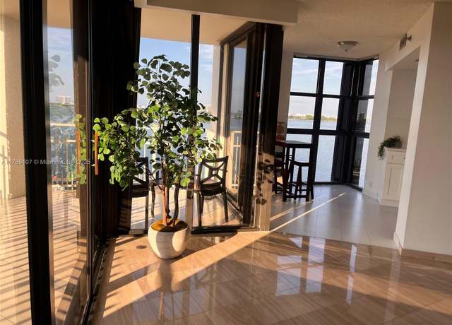 Property at 4000 NE Towerside Ter #1101, Miami, FL 33138, 2 beds, 2 baths