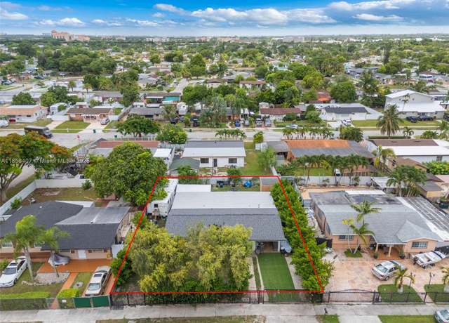 Property at 15022 SW 297th Ter, Homestead, FL 33033, 4 beds, 2 baths
