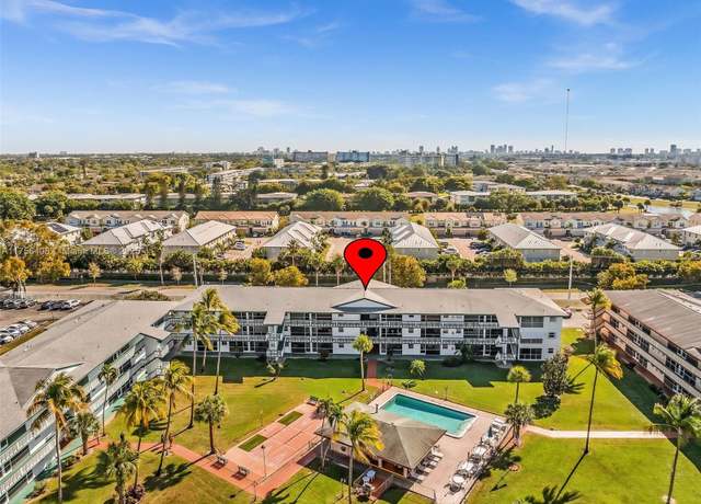 Property at 5300 Washington St Unit J216, Hollywood, FL 33021, 2 beds, 1.5 baths