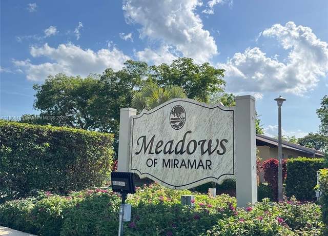 Property at 9481 W Elm Ln, Miramar, FL 33025, 2 beds, 2 baths
