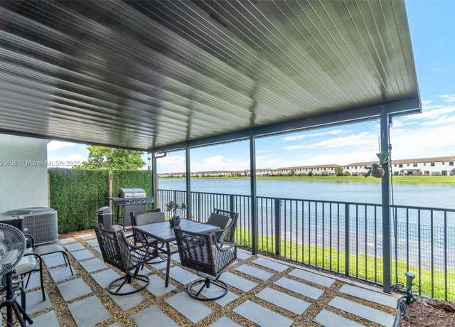 Property at 10057 SW 231st Ln, Miami, FL 33190, 3 beds, 2.5 baths