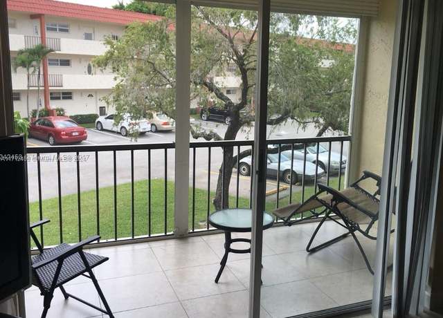 Property at 311 S Hollybrook Dr #202, Pembroke Pines, FL 33025, 2 beds, 2 baths