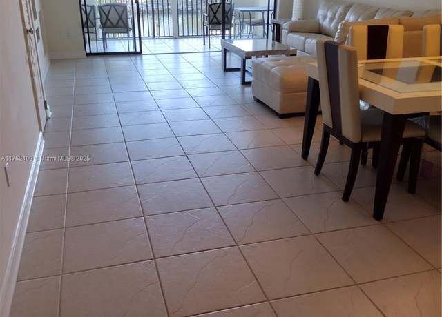 Property at 240 Captains Walk #5140, Delray Beach, FL 33483, 2 beds, 2.5 baths