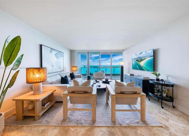 Property at 1331 Brickell Bay Dr #3305, Miami, FL 33131, 3 beds, 3 baths