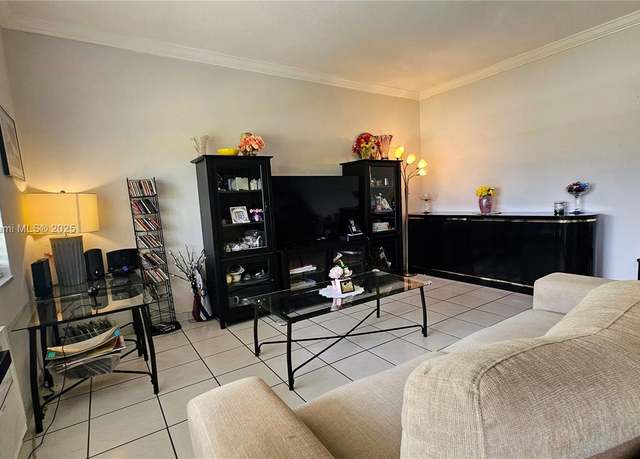 Property at 17000 NE 14th Ave #109, Miami, FL 33162, 1 bed, 1 bath