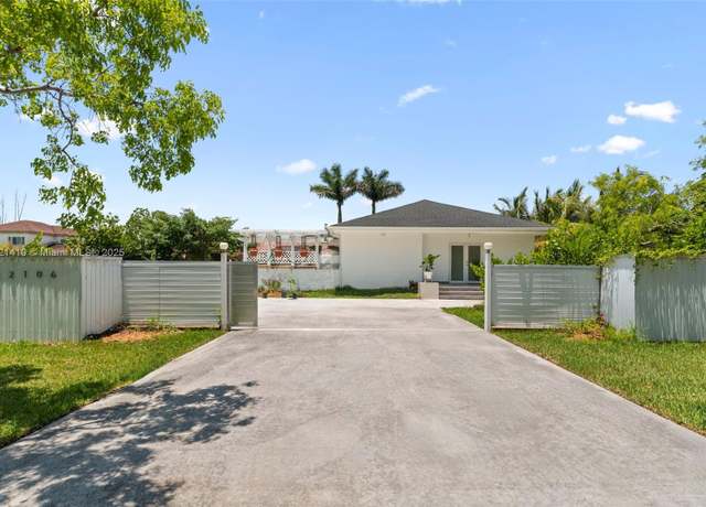 Property at 32106 SW 206th Ave, Homestead, FL 33030, 3 beds, 3 baths