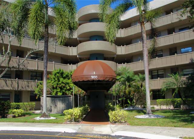 Property at 900 Colony Point Cir #503, Pembroke Pines, FL 33026, 2 beds, 2 baths