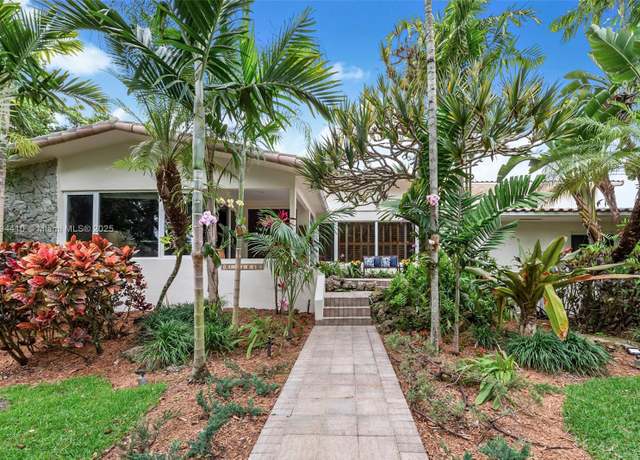 Property at 12280 SW 69th Pl, Pinecrest, FL 33156, 5 beds, 4.5 baths