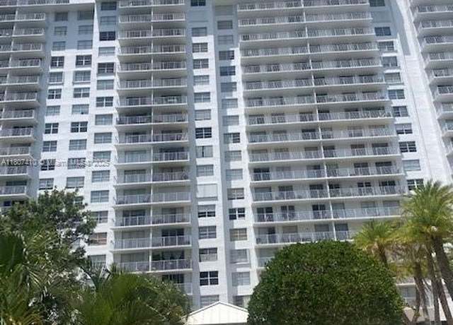 Property at 2801 NE 183rd St Unit 1011W, Aventura, FL 33160, 1 bed, 1.5 baths