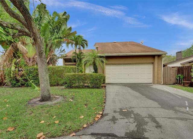 Property at 11724 SW 134th Ct, Miami, FL 33186, 4 beds, 3 baths