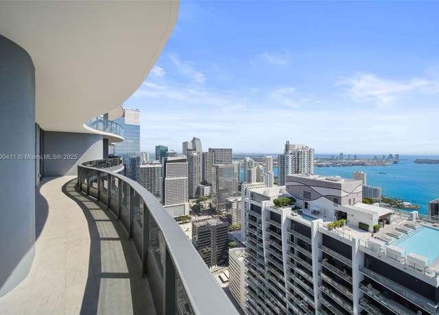 Property at 1000 Brickell Plz Ph 5603, Miami, FL 33131, 3 beds, 3.5 baths