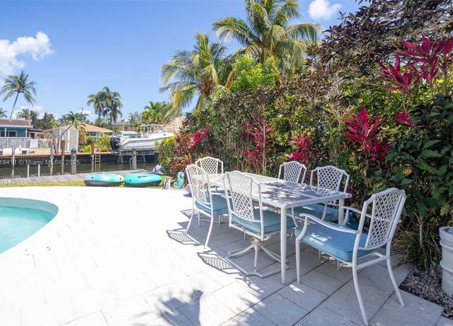 Property at 806 Argonaut Is, Dania Beach, FL 33004, 2 beds, 2 baths