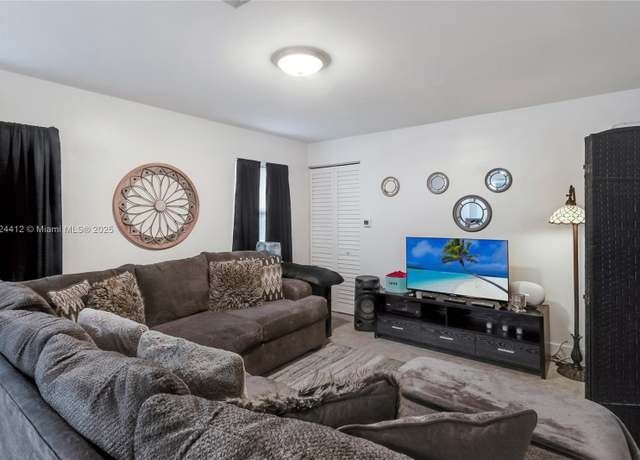 Property at 219 NW 7th Ct, Hallandale Beach, FL 33009, 12 beds, 8 baths