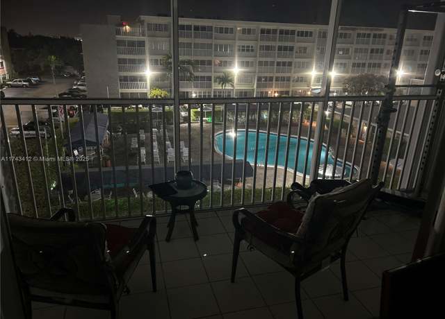 Property at 329 SE 3rd St Unit 405T, Hallandale Beach, FL 33009, 2 beds, 2 baths