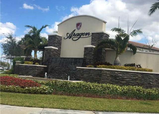 Property at 8917 W 35 Ct #8917, Hialeah Gardens, FL 33018, 3 beds, 2.5 baths