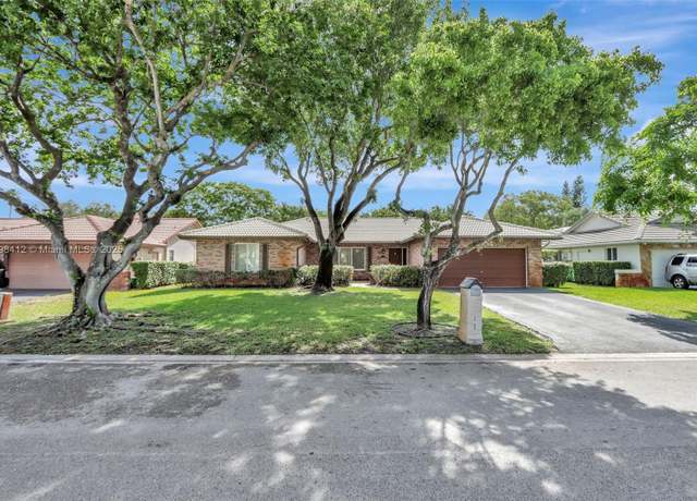 Property at 295 NW 107th Ave, Coral Springs, FL 33071, 4 beds, 3 baths